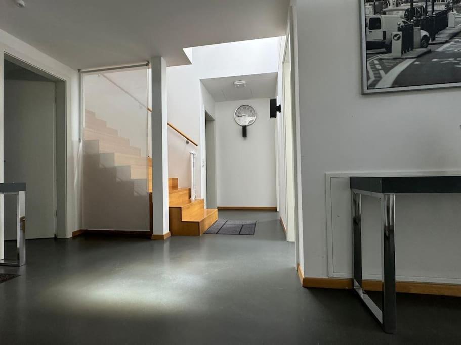 6 Zimmer Maisonette-Penthouse Pool Dachterrasse Luxus Μόναχο Εξωτερικό φωτογραφία